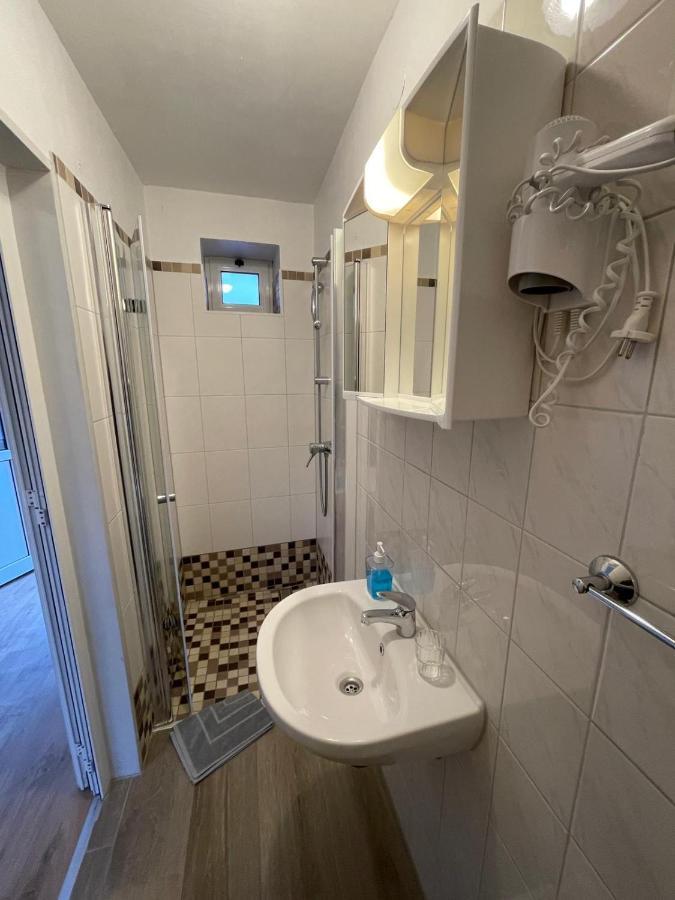 Gaestehaus Zum Surgrund Cuxhaven Luaran gambar